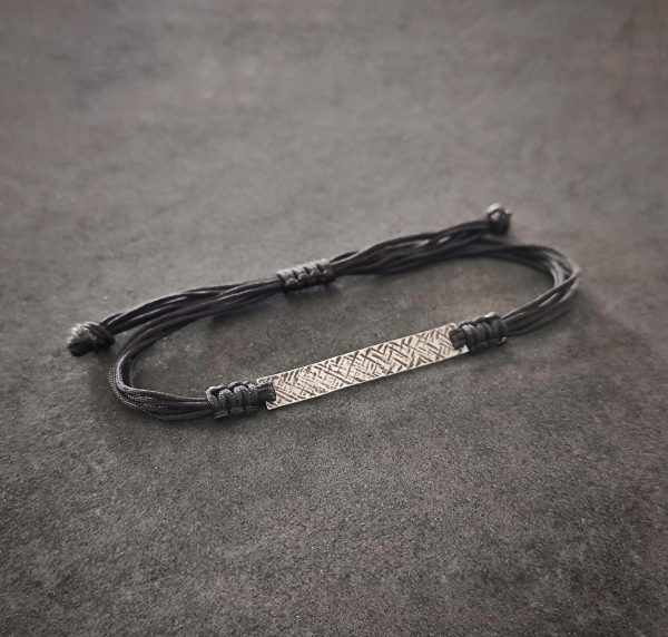 Silver hammered bar bracelet