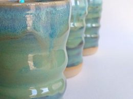 Swirl cup