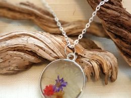 Pendant With Flowers - round 3