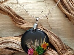 Pendant With Flowers - round