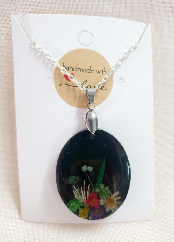Pendant With Flowers - black - Image 2