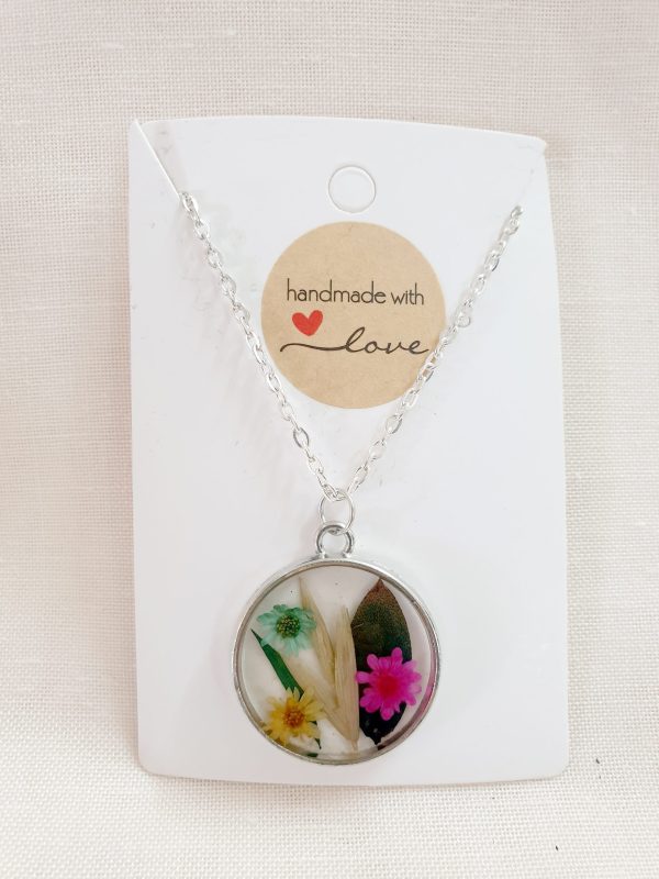 Pendant With Flowers - round - Image 3