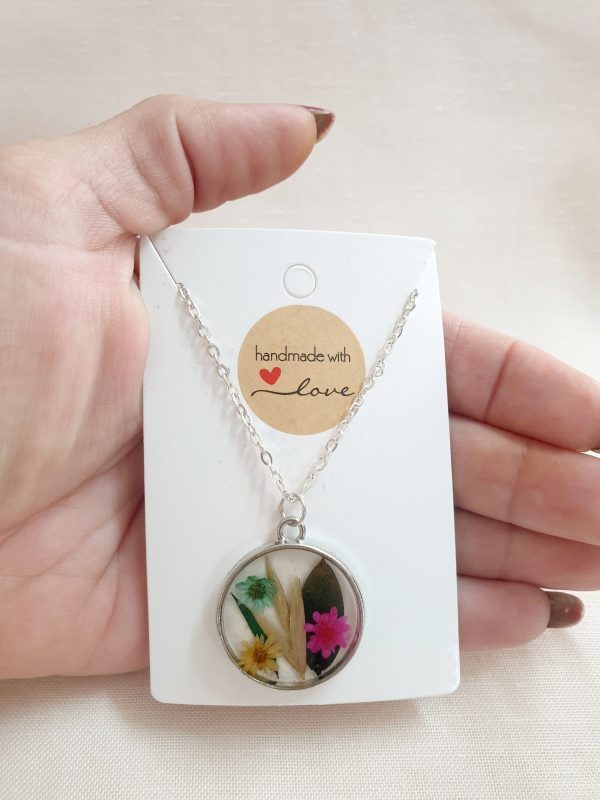 Pendant With Flowers - round - Image 4