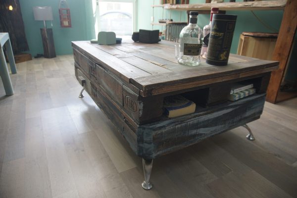 Handmade, quality, unique Euro pallet coffee table - Image 9