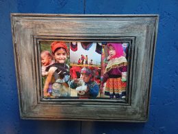 Rustic photo frame with own unique stand