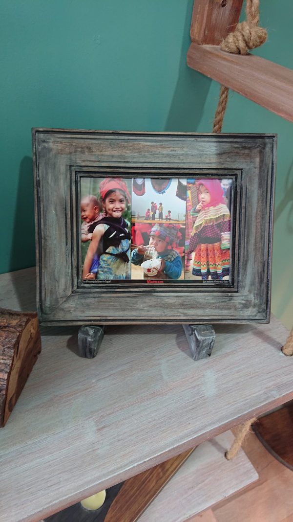 Rustic photo frame with own unique stand - Image 8