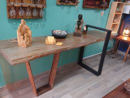 Art design foyer display table