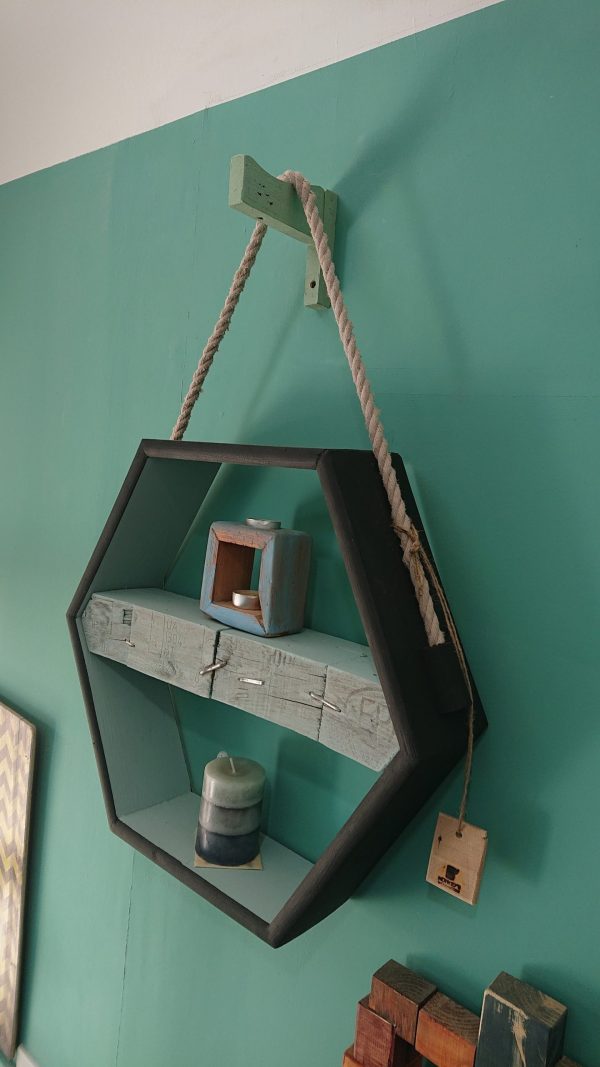 Hexagonal hanging display with pallet block shelf - Image 6