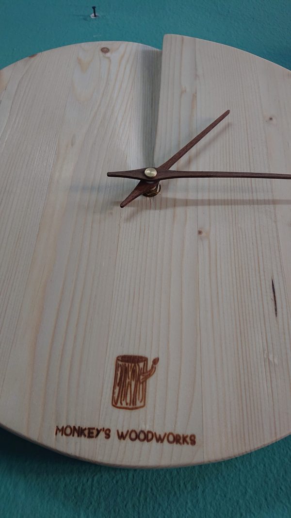 Natural, circular fir wood, minimalist wall clock - Image 5