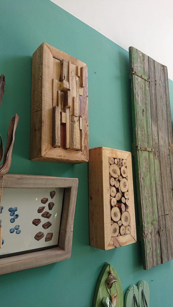 Solid wood and off cut wall art feature - Image 7