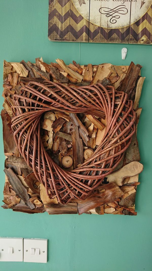 Wood log shavings with bamboo heart wall art feature - Image 3