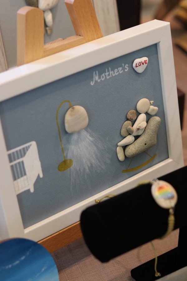 Framed Pebble Picture "Mother..." - Image 7