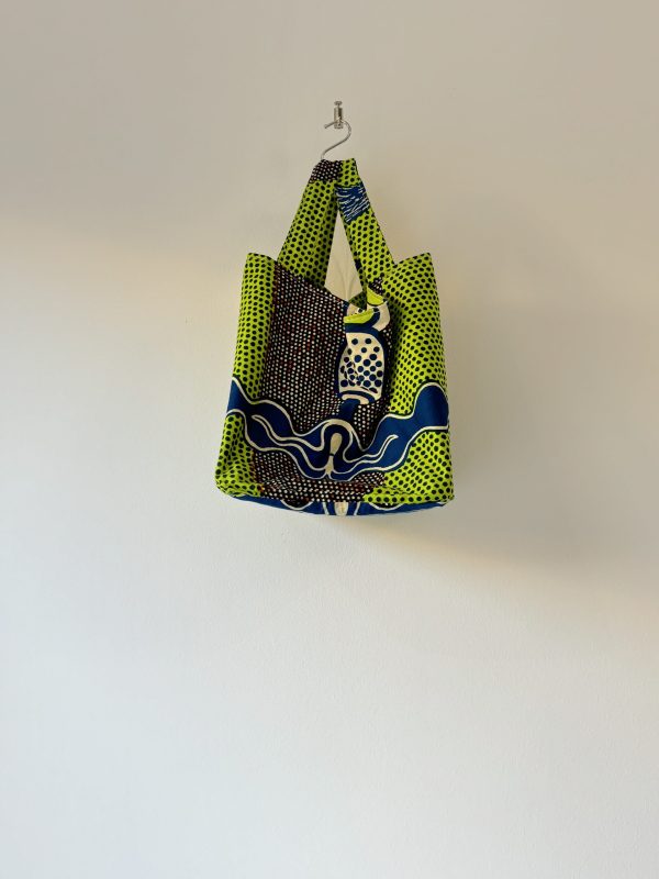Handmade African Wax Print Tote Bag - Vibrant & Bold Statement Piece - Unique, Handcrafted and Stylish - Bold & Beautiful African Print Tote - Everyday Chic Tote Bag - Image 7