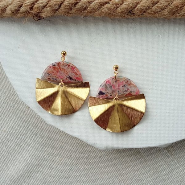 Marbled multicoloured and gold semi-circles polymer clay earrings - Image 7