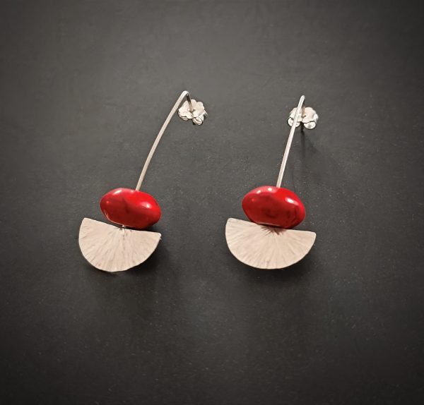 Silver red Howlite earrings - Image 2