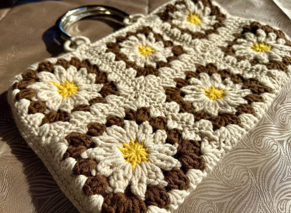 Granny square bag brown - Image 3