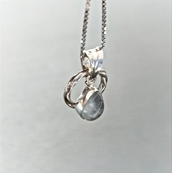 Silver apatite tear pendant in silver square chain - Image 3