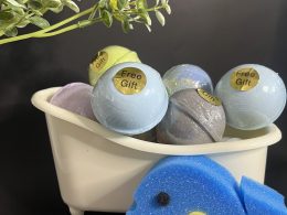 Bath bomb WITH TOY INSIDE