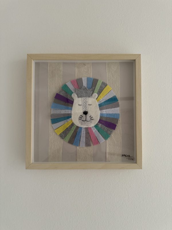 Adorable Framed Felt Lion -25x25cm