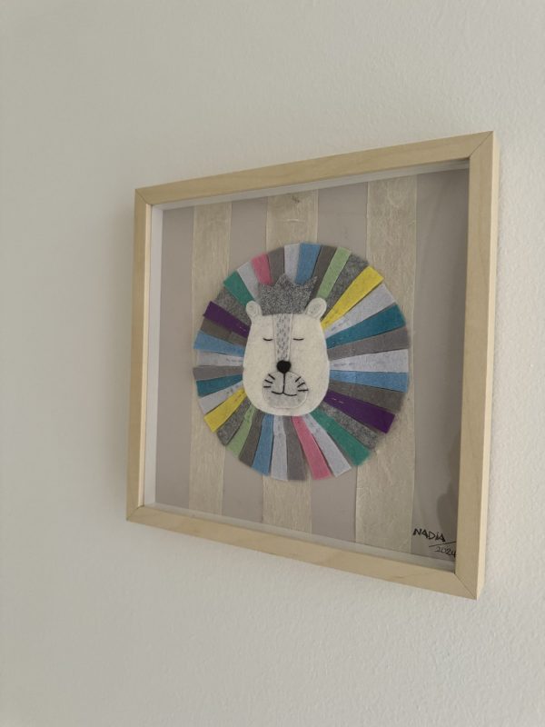 Adorable Framed Felt Lion -25x25cm