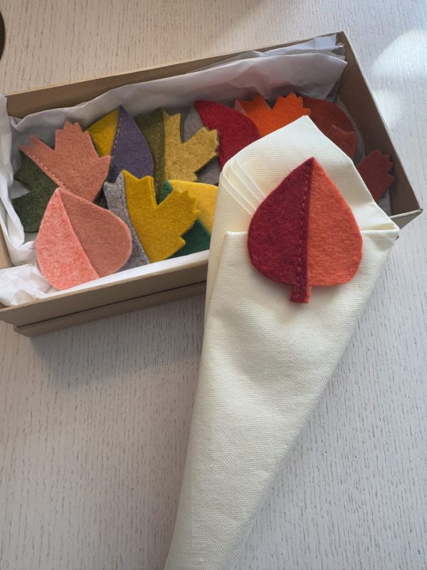 Charming Felt 'Leaf' Napkin Holders- Set of 12