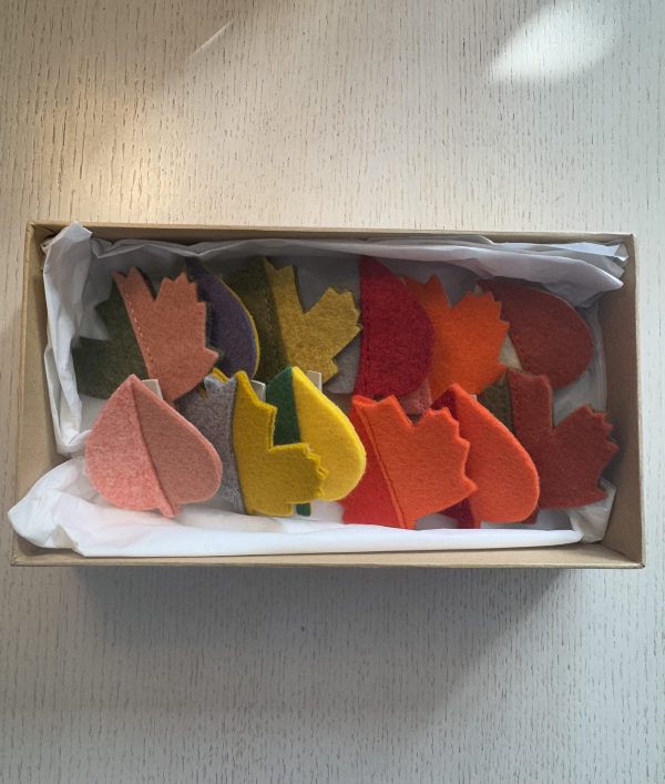 Charming Felt 'Leaf' Napkin Holders- Set of 12