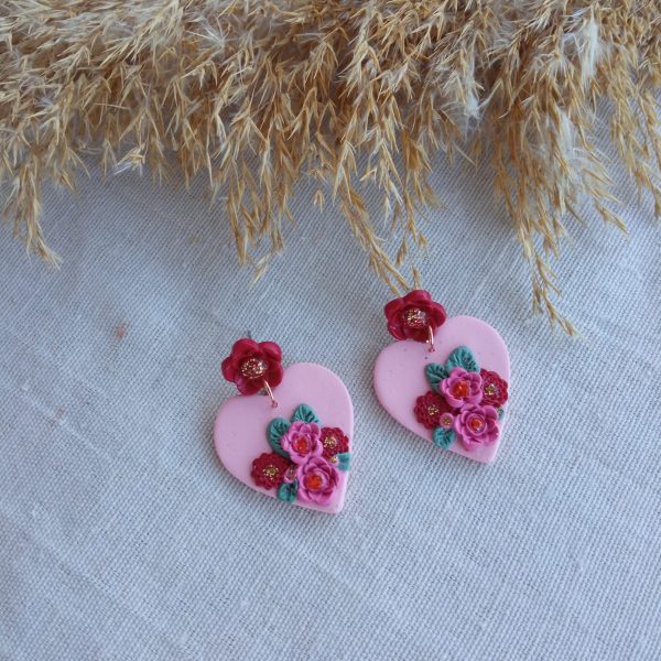 Floral heart earrings - Image 2