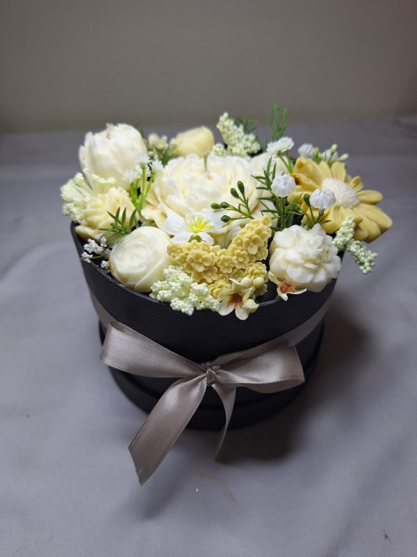 Candles Flowers box 2?
