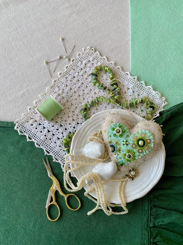 Mint green heart ornament. Beaded Cyprus heart. - Image 4