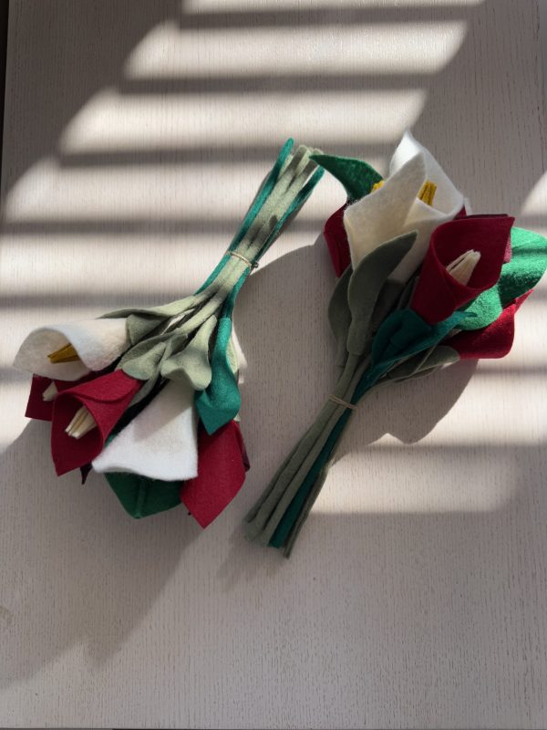 Stunning Felt Flower Bouquets – 10 Elegant Felt Lilies per Bouquet
