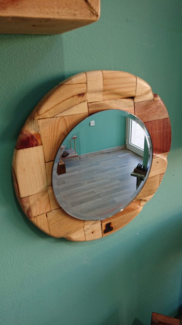 Round, carved, multi wood framed mirror - Image 11