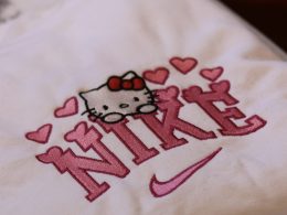 Hello Kitty Nike