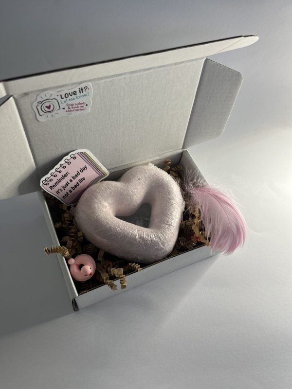 Box with bath bomb